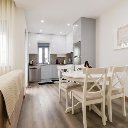 Tiana Apartment - City Centre With Terrace Viana do Castelo Exteriör bild